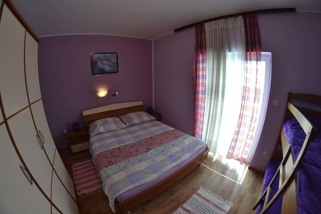 Apartmani Jenny I Tania Lopar Exterior foto